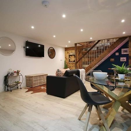 Exquisite Clifton Gem - Football Table บริสตอล ภายนอก รูปภาพ